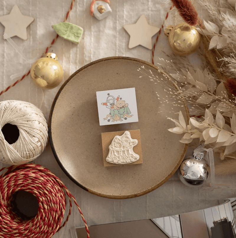 shō Little Happiness Rubber Stamp - Surprise!