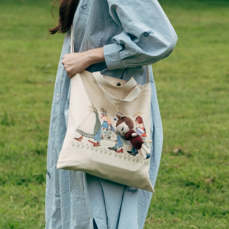 LDV Two-Ways Canvas Bag: We move forward happily